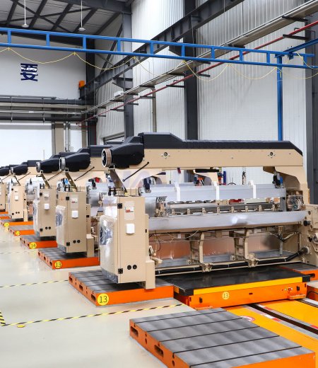 青島海佳機械：創(chuàng)新基因植入噴水噴氣織機